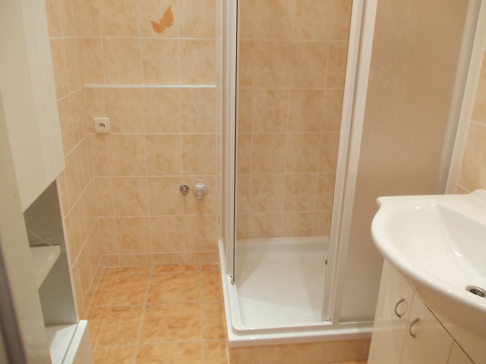 PRODEJ BYTU 3+1/L, 67m2, OV, Angelovova, Praha 4 - Modřany