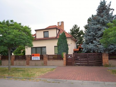 Rodinný dům s pozemkem 640 m2