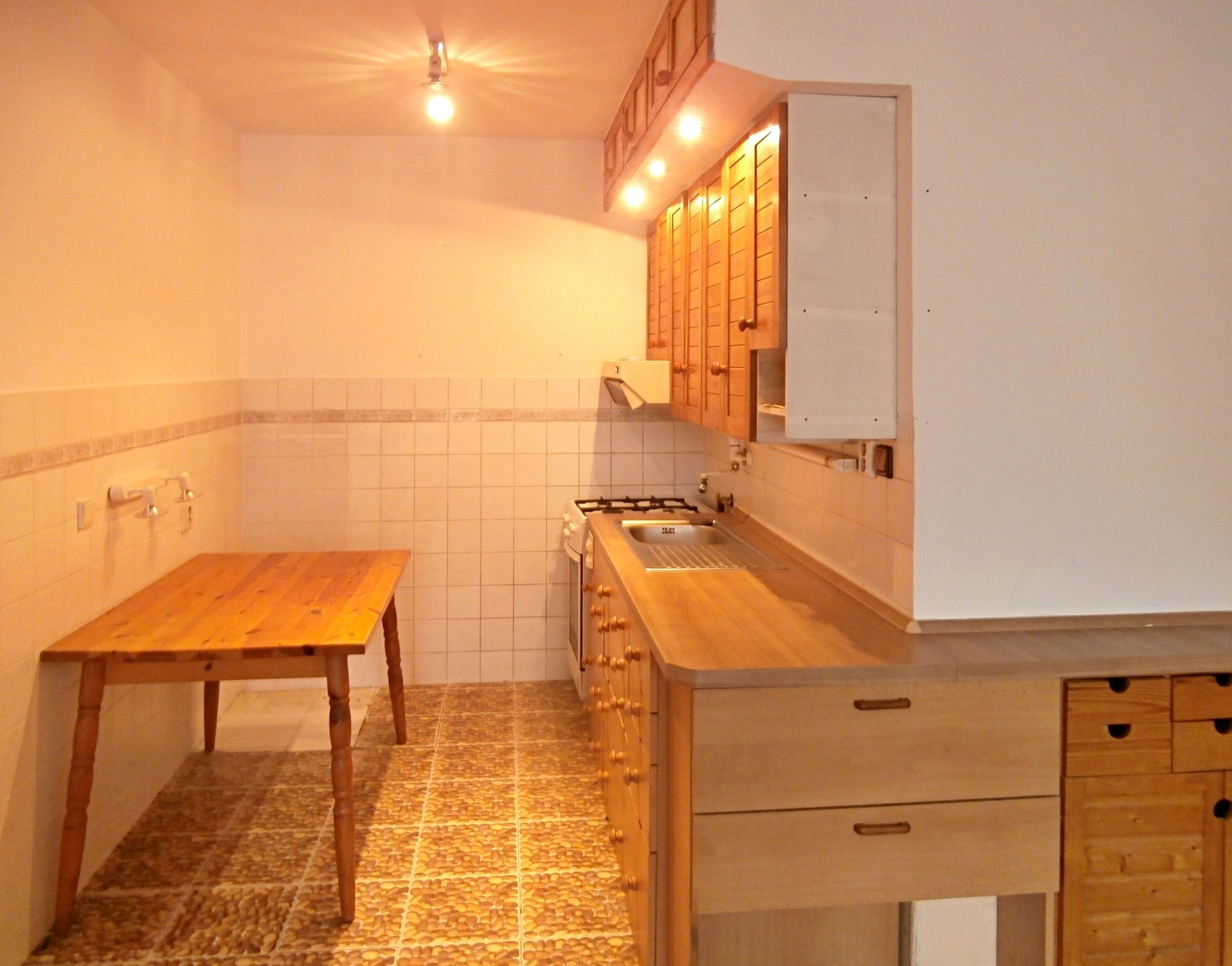 Prodej bytu 2kk/L, DV, 47m2, Mariánská, Praha 4 - Lhotka