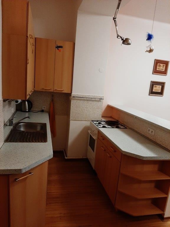 Pronájem bytu 2+kk/B, 57m2, Dvorecké náměstí, Praha 4 - Podolí