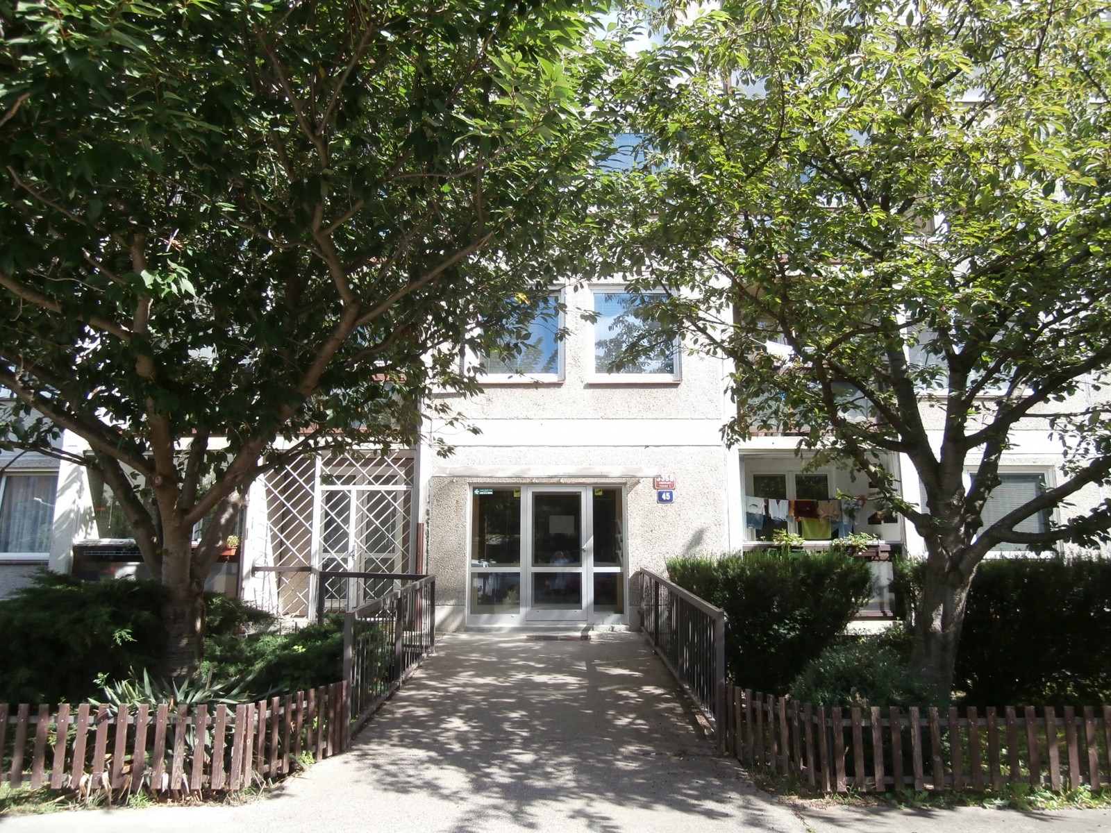 Pronájem 2+kk/L, OV , 44m2, Urbánkova, Praha 4 - Modřany