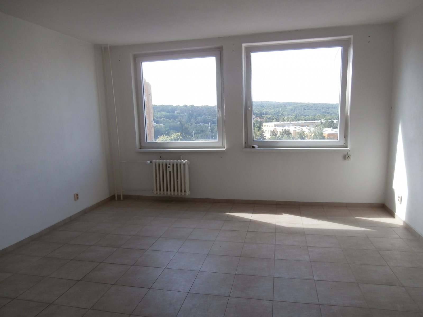 Pronájem 2+kk/L, OV , 44m2, Urbánkova, Praha 4 - Modřany