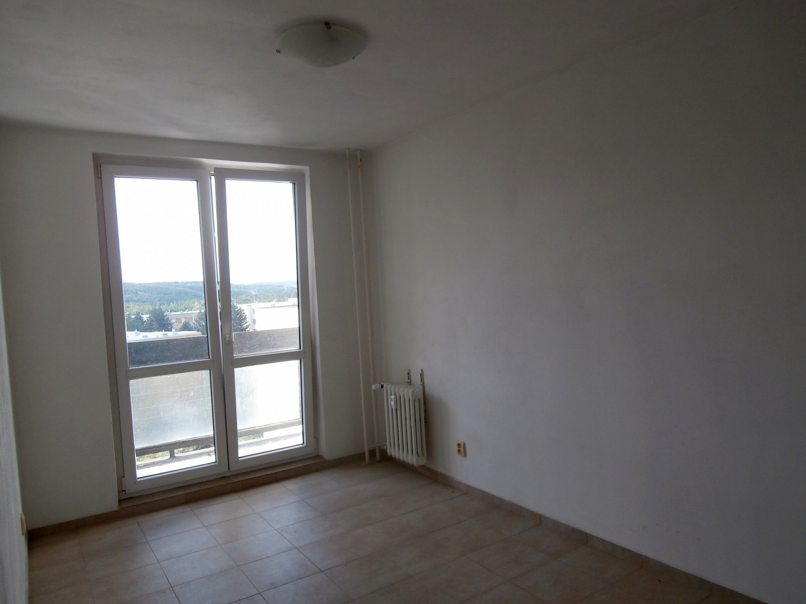 Pronájem 2+kk/L, OV , 44m2, Urbánkova, Praha 4 - Modřany