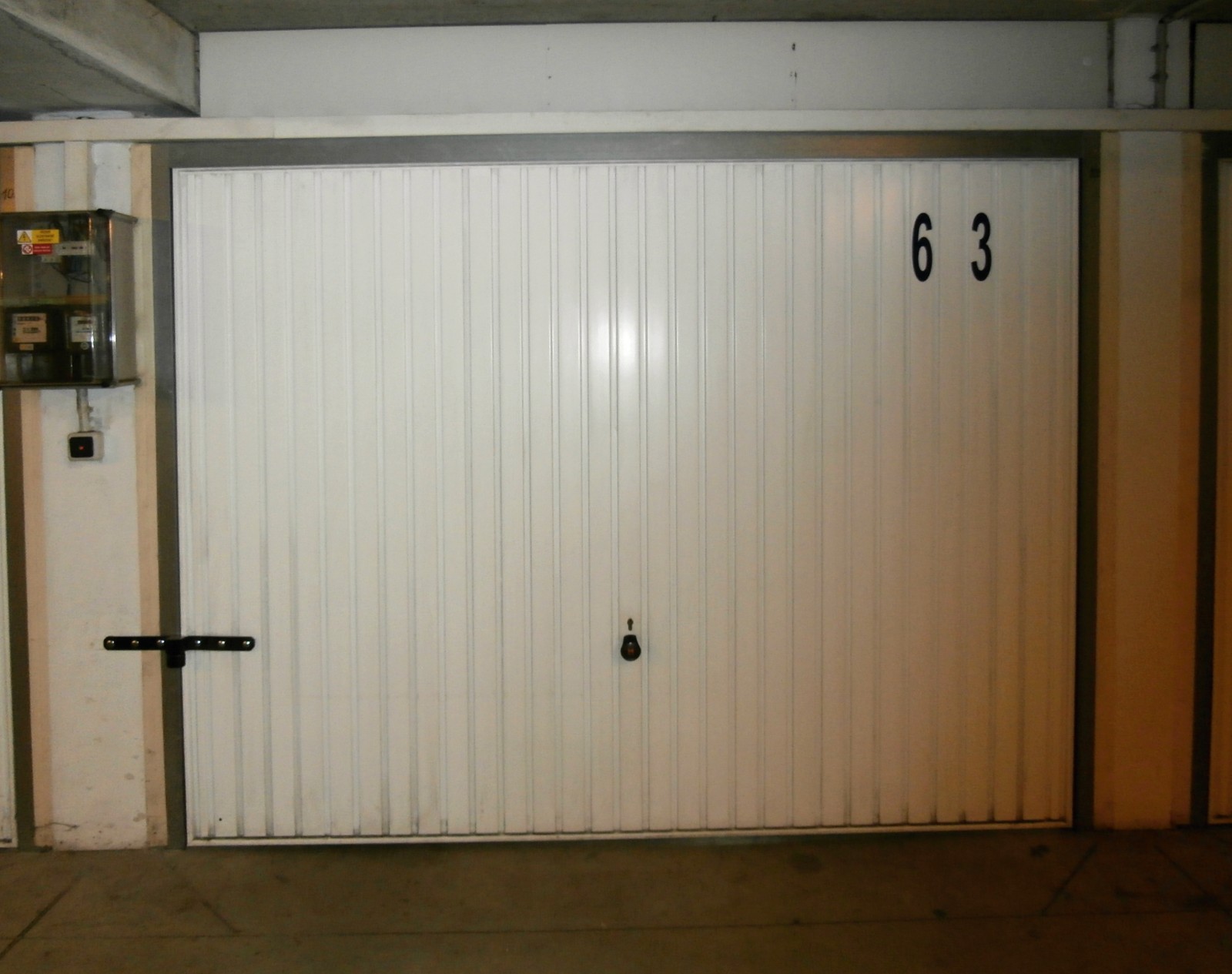 Pronájem garáže, 17 m2, OV, Hasova, Praha 4 - Modřany