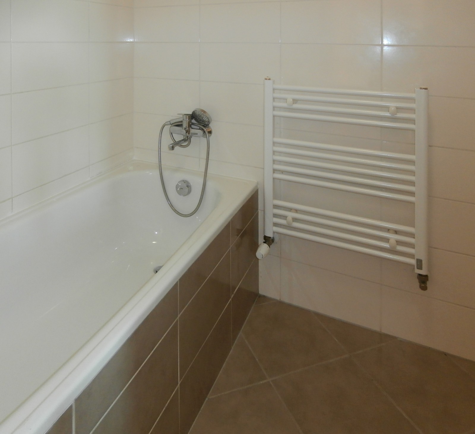 Pronájem bytu 2+kk/L, OV, 60m2, Písková, Praha 4 - Modřany