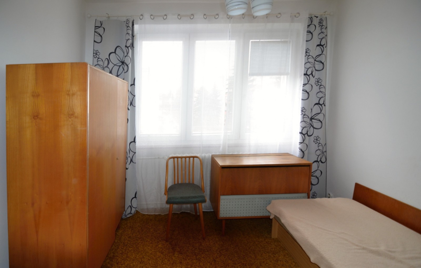 Pronájem bytu 2+1/B, OV, 54 m2, Frýdecká, Praha 9 - Letňany