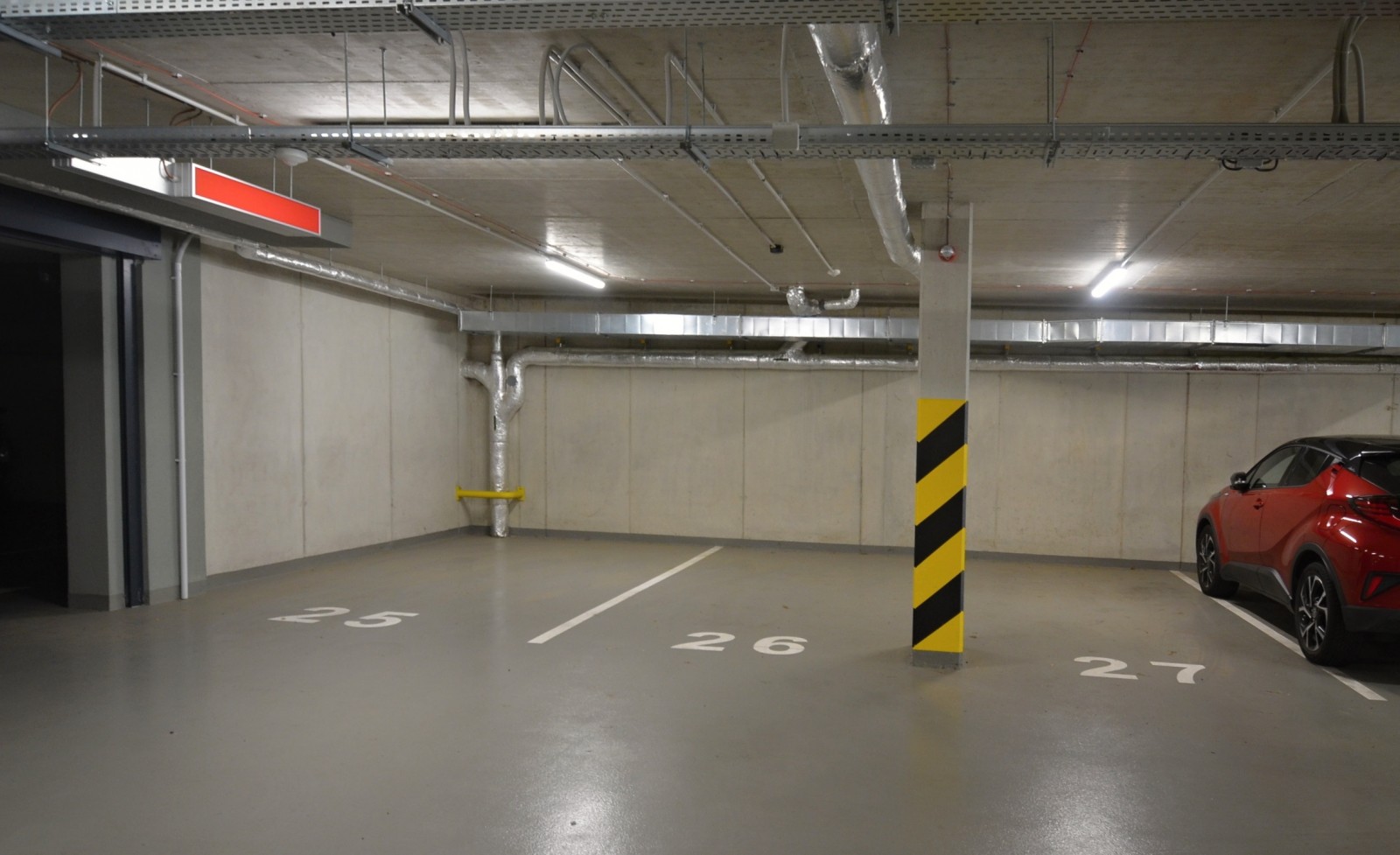 Pronájem garážového stání, Písková, Praha 4 -