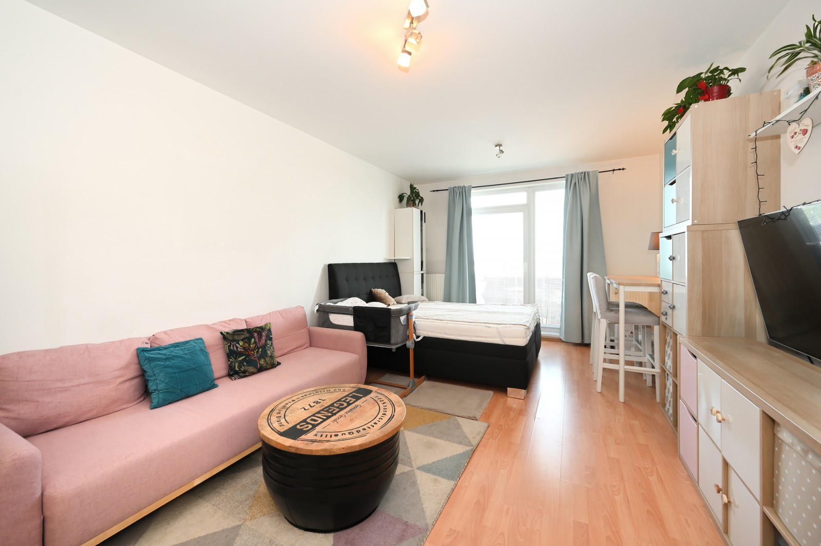 Prodej bytu 1kk, 35 m2 + balkon 3,4 m2, Otradovická, Praha 4 - Kamýk