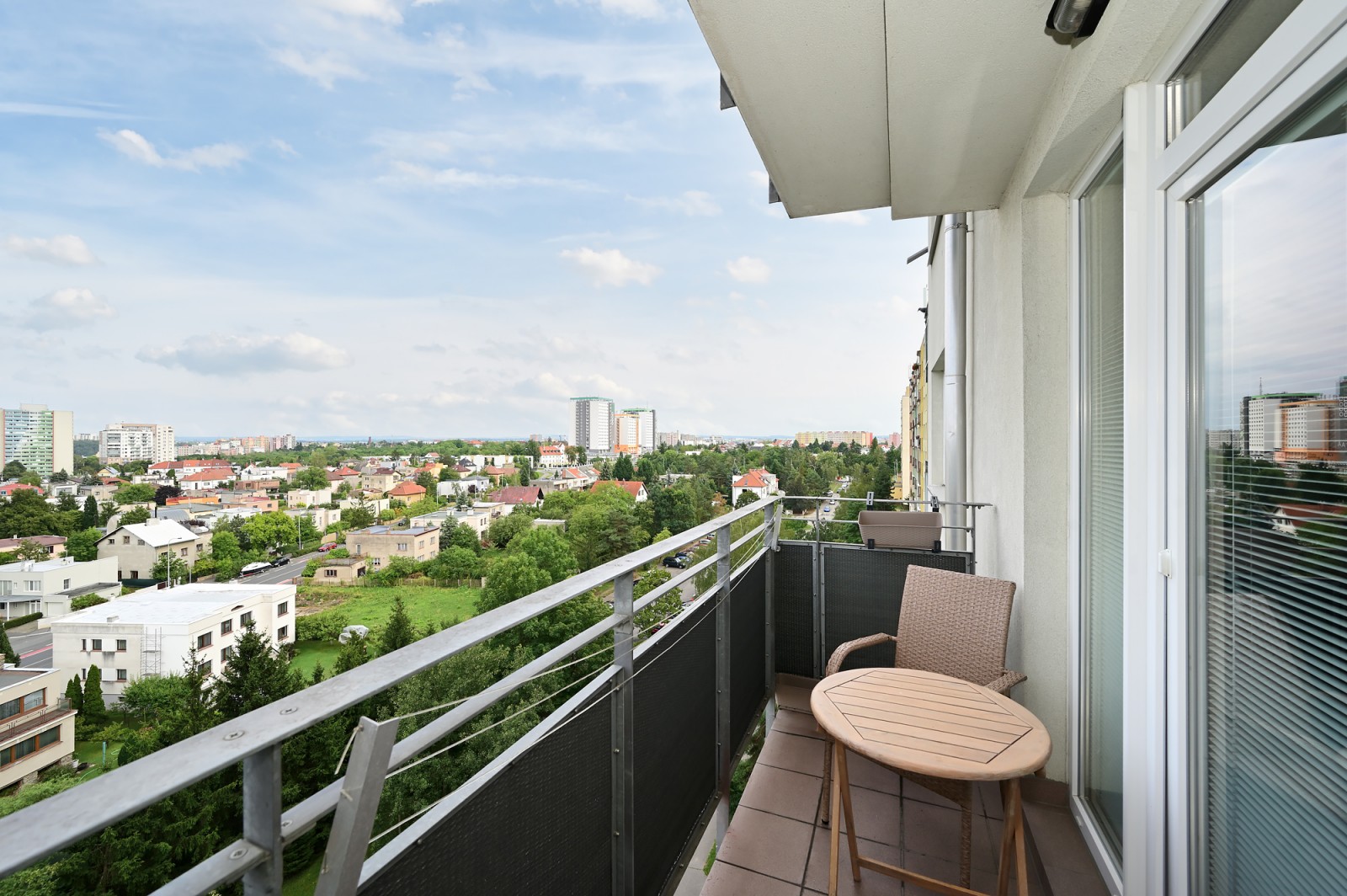 Prodej bytu 1kk, 35 m2 + balkon 3,4 m2, Otradovická, Praha 4 - Kamýk
