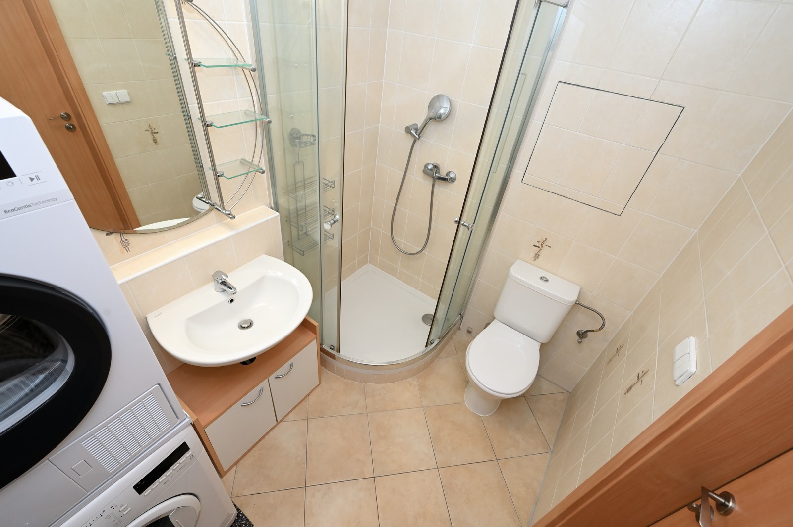 Prodej bytu 1kk, 35 m2 + balkon 3,4 m2, Otradovická, Praha 4 - Kamýk