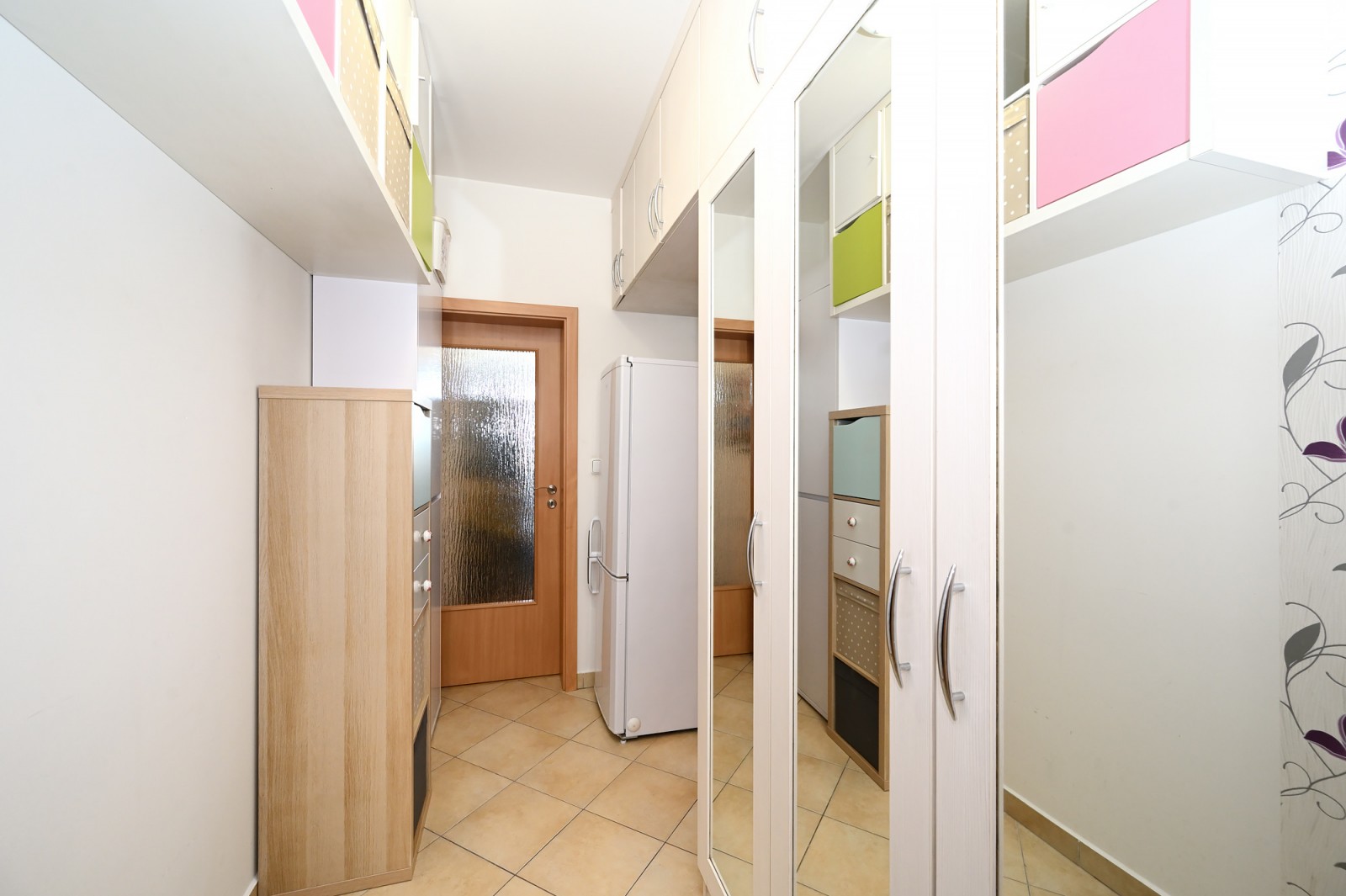 Prodej bytu 1kk, 35 m2 + balkon 3,4 m2, Otradovická, Praha 4 - Kamýk