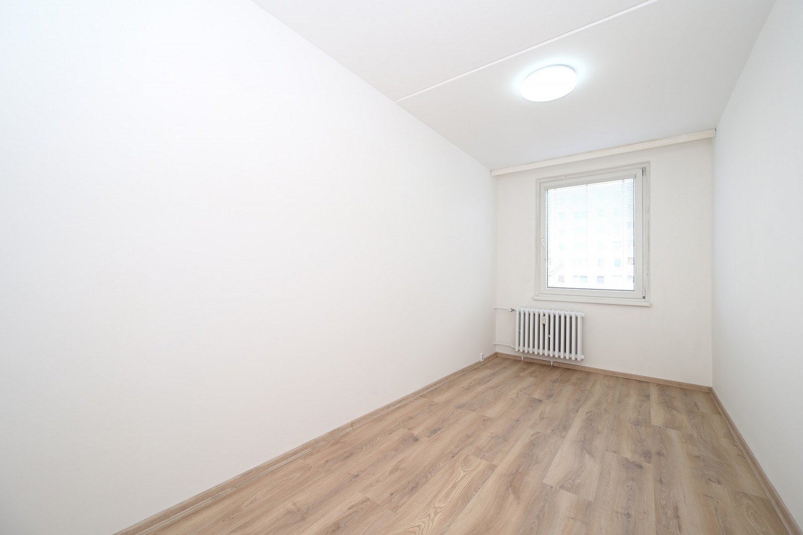 byt 3+1/L, 74m2, DV, Praha 4 - Modřany,, Botevova, Praha 4 - Modřany