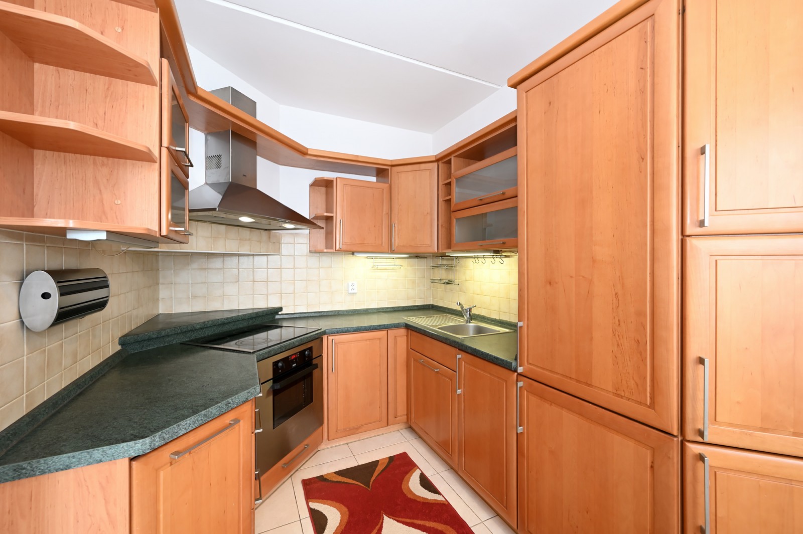 byt 3+1/L, 74m2, DV, Praha 4 - Modřany,, Botevova, Praha 4 - Modřany