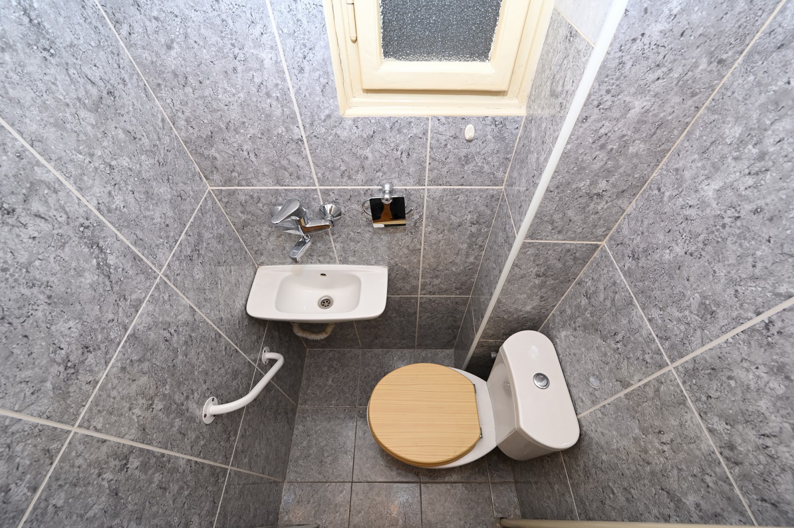 Pronájem bytu 3+1/B, OV, Vinohrady, Lucemburská, Praha 2 - Vinohrady