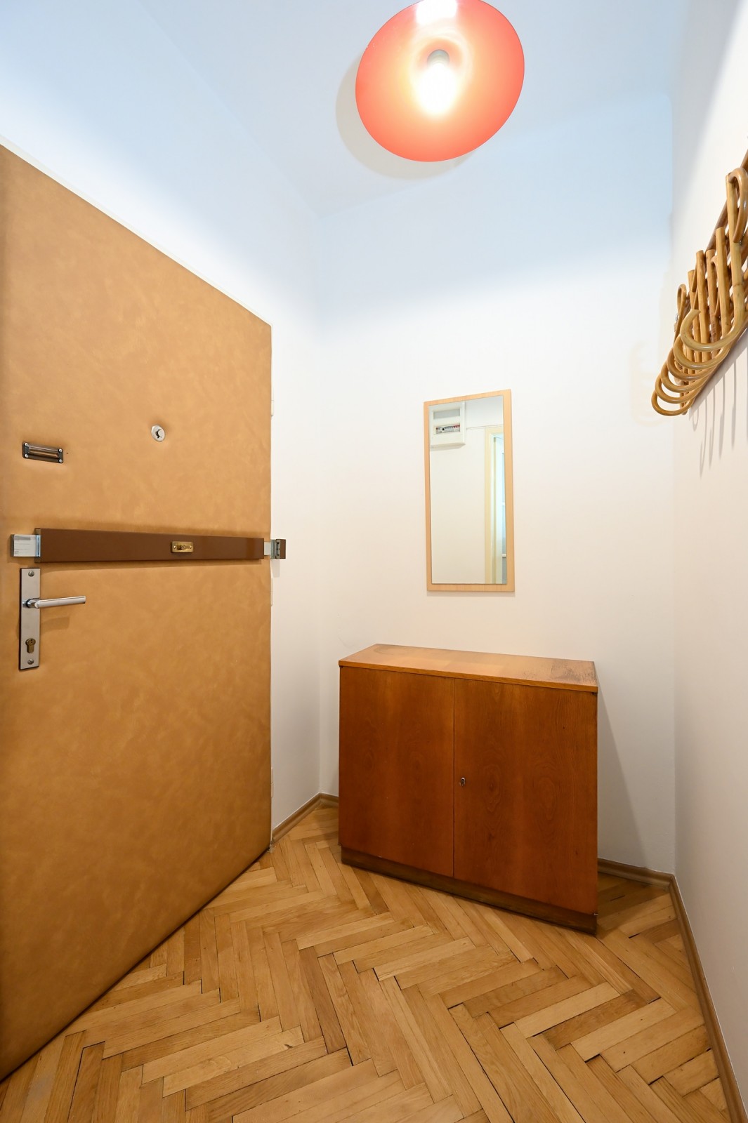 Pronájem bytu 3+1/B, OV, Vinohrady, Lucemburská, Praha 2 - Vinohrady