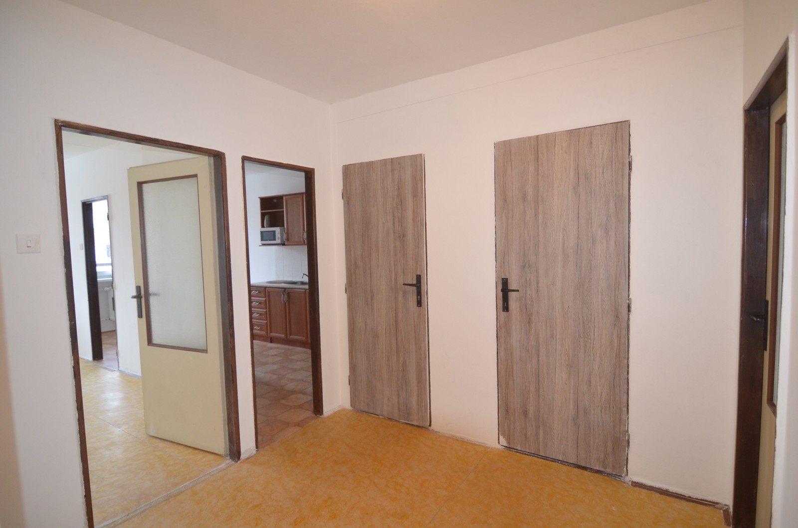 byt 3+1/L, OV, 70 m2, ul. Mádrova, Mádrova, Praha 4 - Modřany